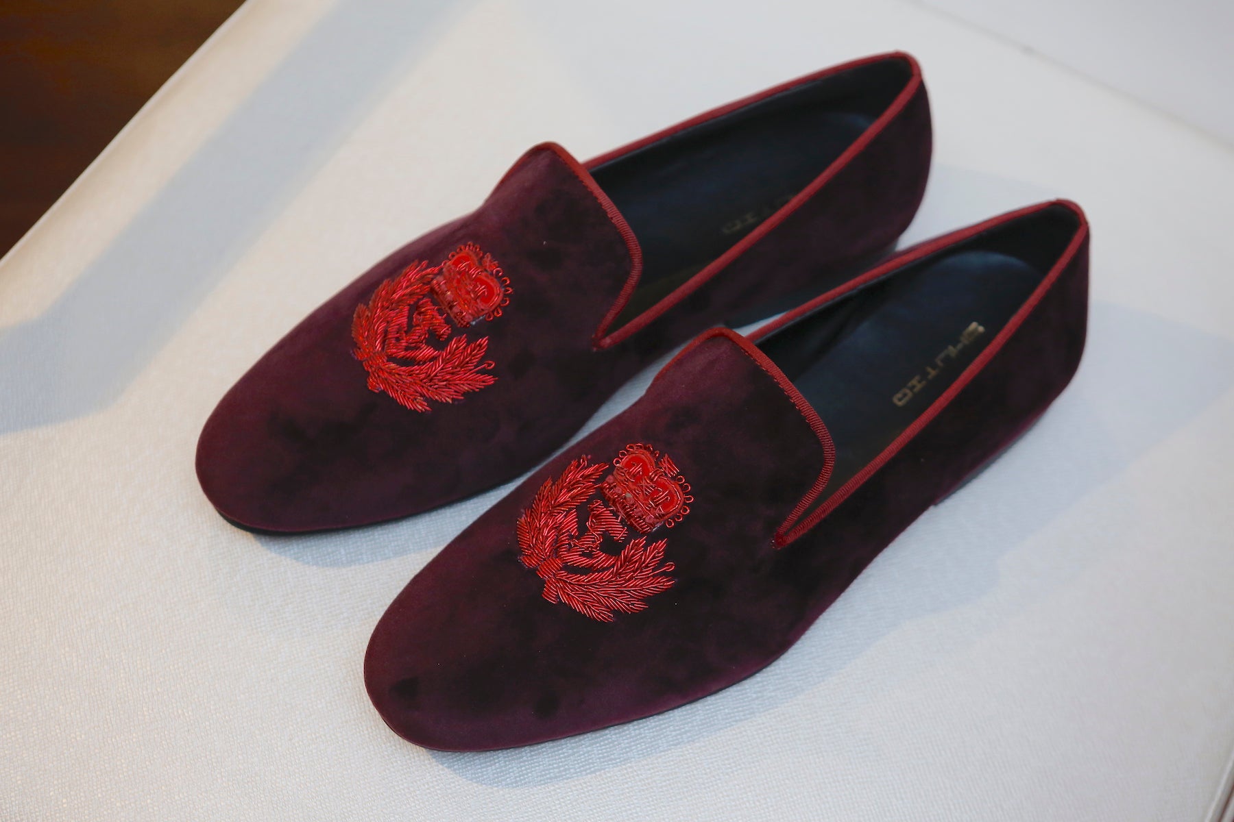Crown Laurus Bordeaux