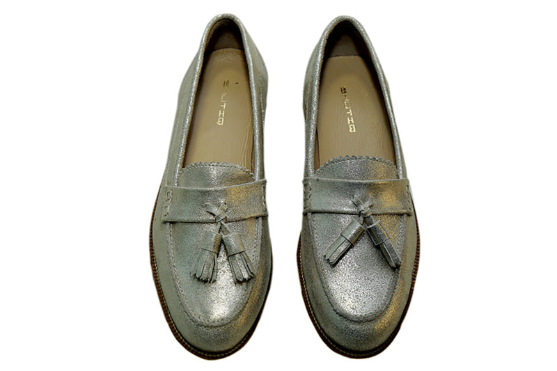 Silver Kiltie
